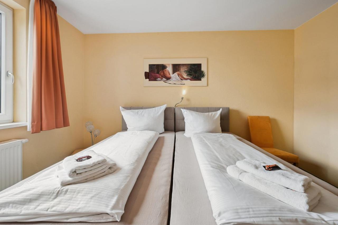 7O'Clock - Hotel Hannover Laatzen Bagian luar foto