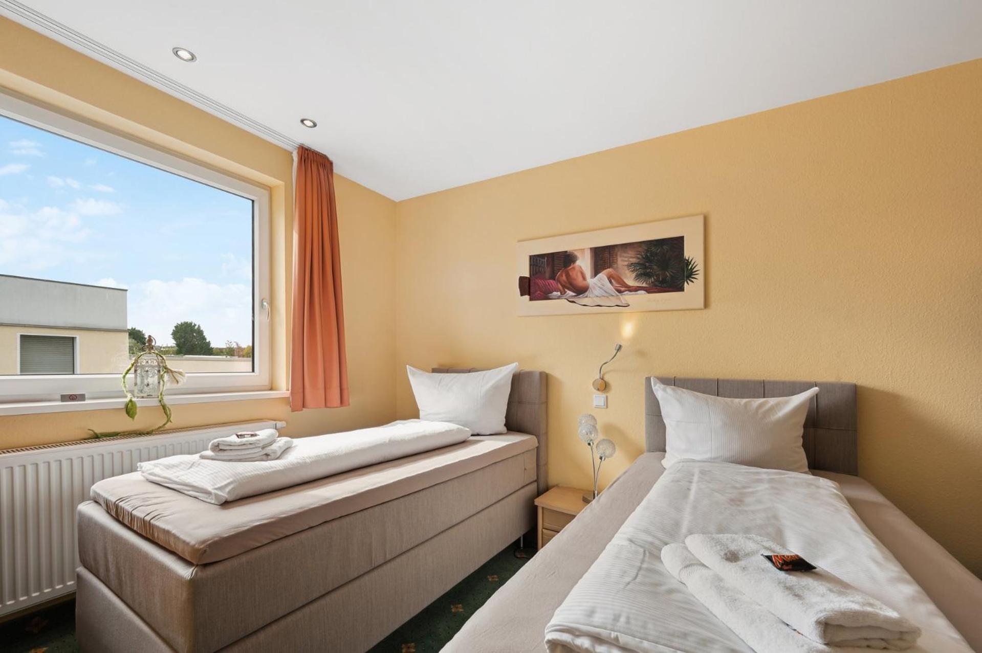 7O'Clock - Hotel Hannover Laatzen Bagian luar foto