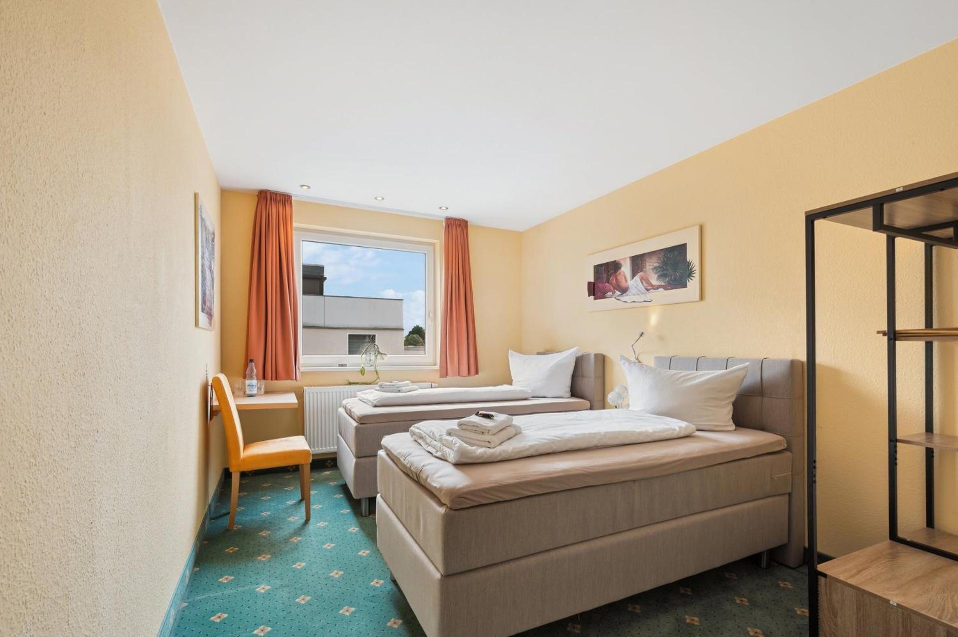 7O'Clock - Hotel Hannover Laatzen Bagian luar foto